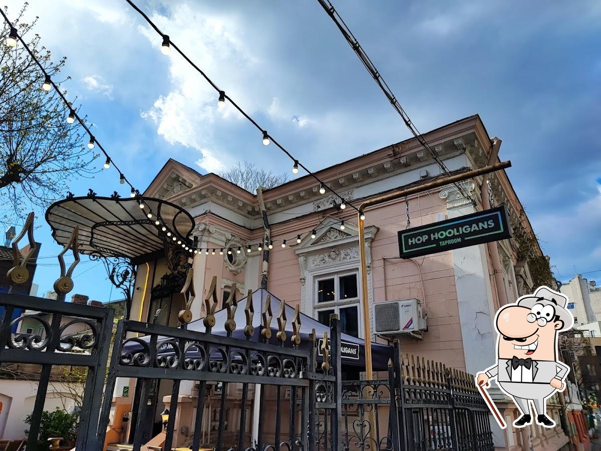 Hop Hooligans Taproom - Thumbnail 2