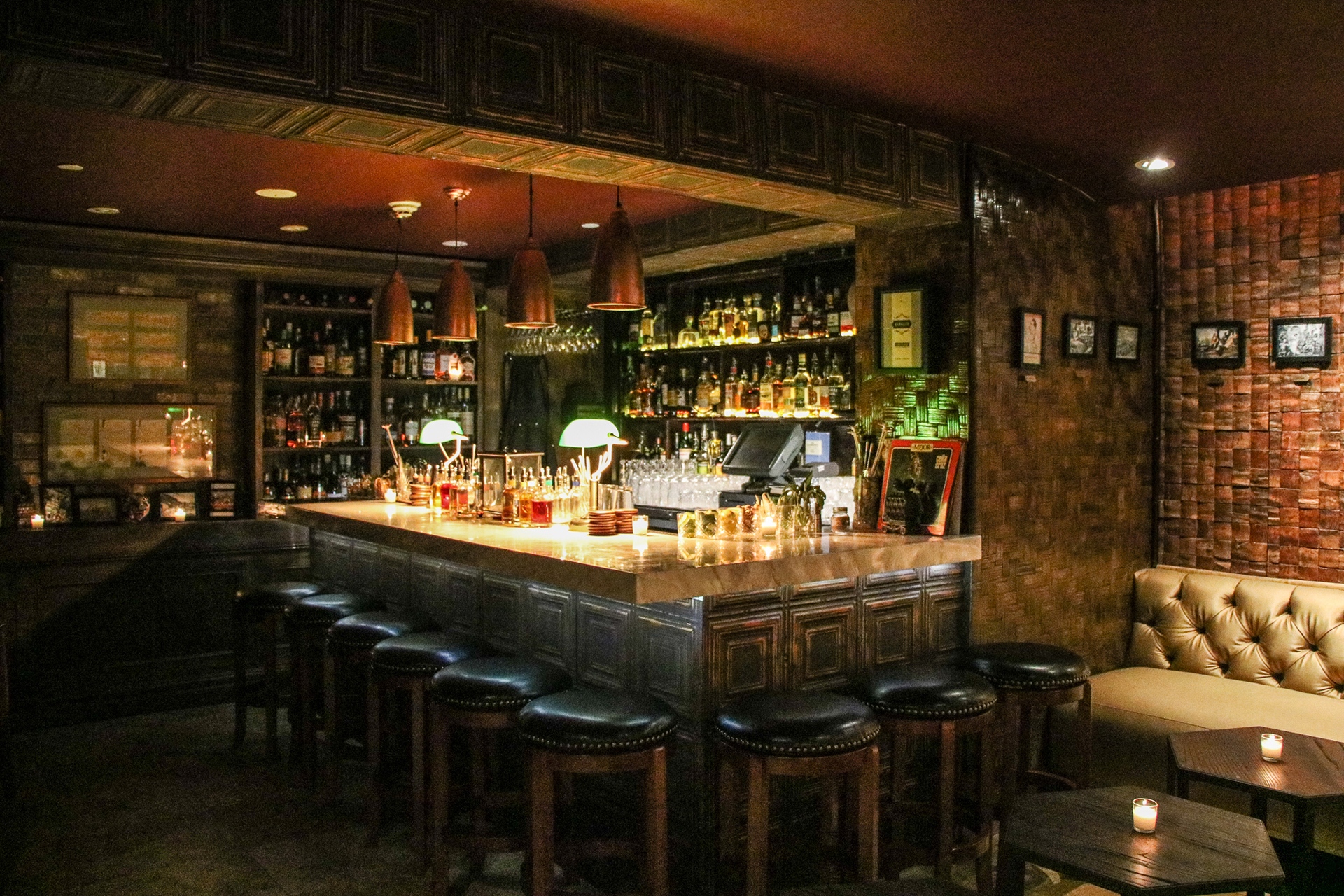 Swizzle Rum Bar & Drinkery - Image 1