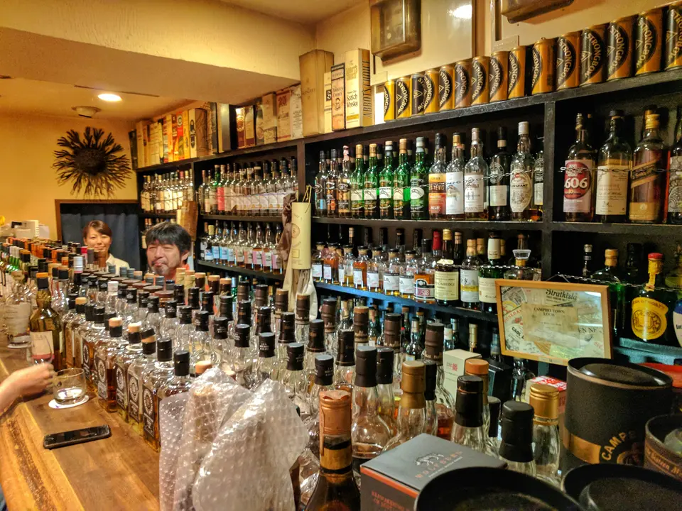 Campbeltown Loch, bar in Tokyo (photo 1)