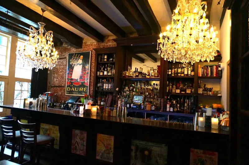 Tales & Spirits, bar in Amsterdam (photo 1)