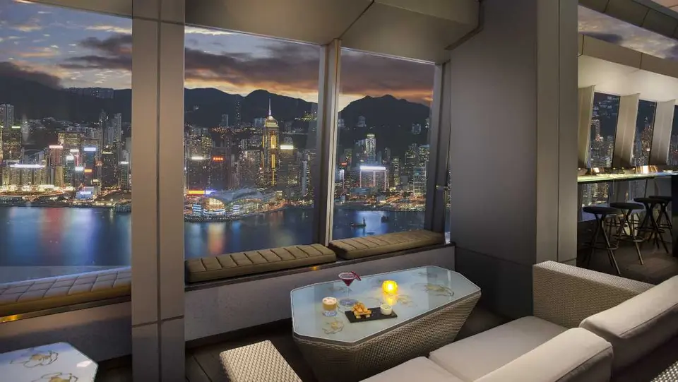 Ozone, bar in Hong Kong (photo 1)