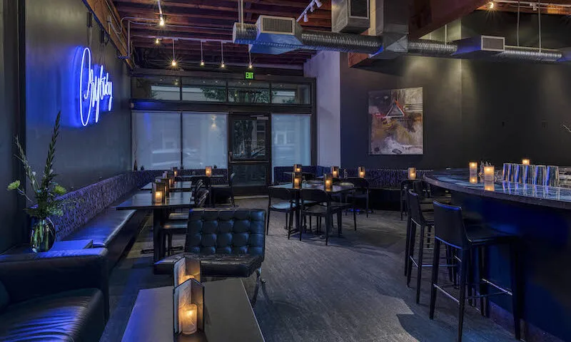 Teardrop Lounge - Thumbnail 2