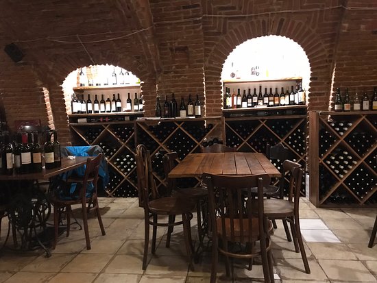 Vino Underground - Thumbnail 2
