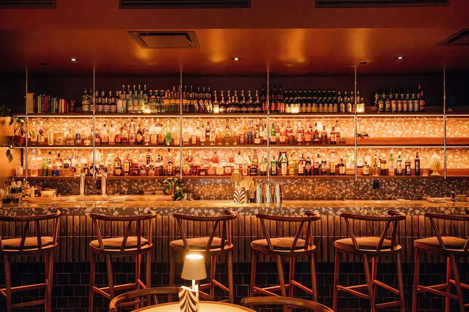 Le Mal Nécessaire, bar in Montreal (photo 1)