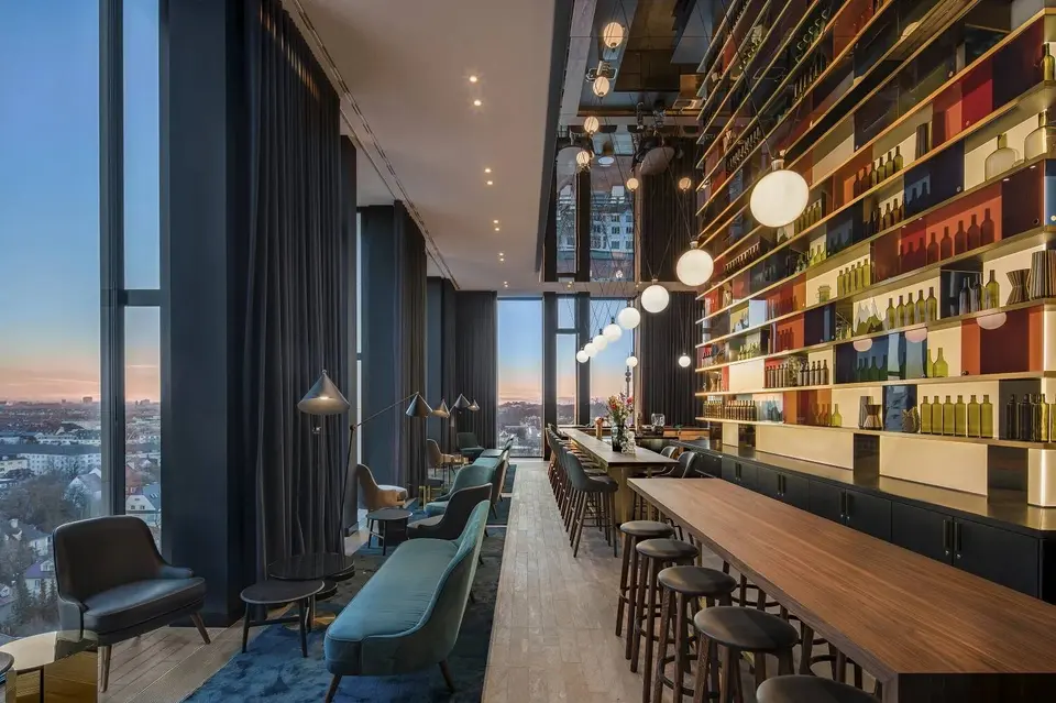 M’Uniqo Rooftop Bar, bar in Munich (photo 1)