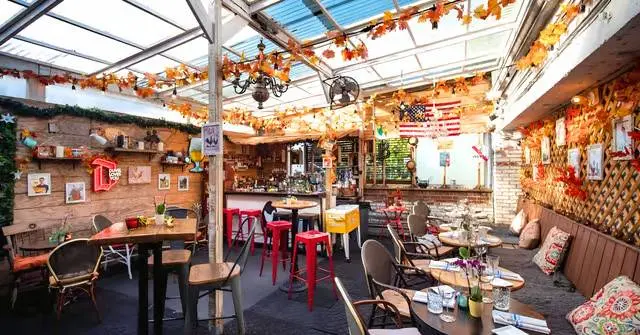 Betsy, bar in Washington Dc (photo 1)
