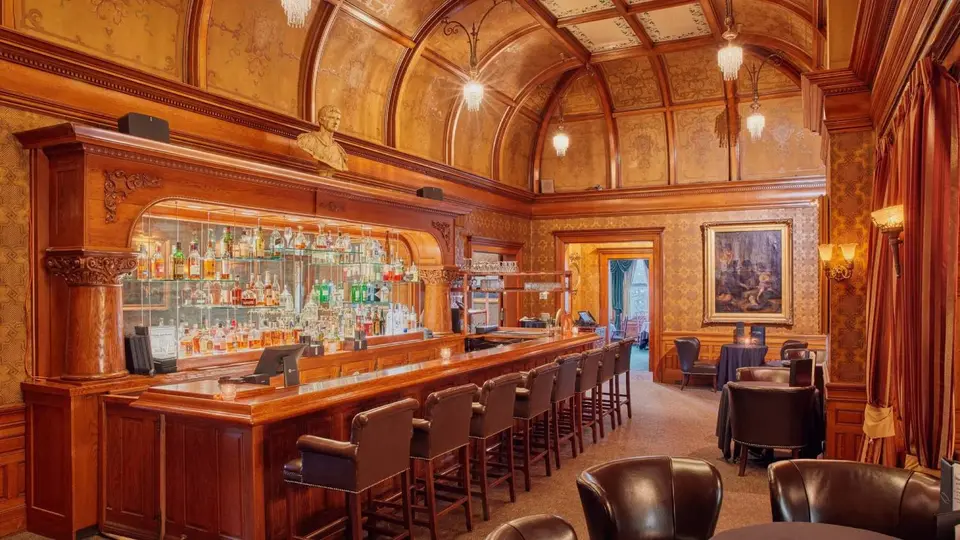 The Ghost Bar, bar in Detroit (photo 1)