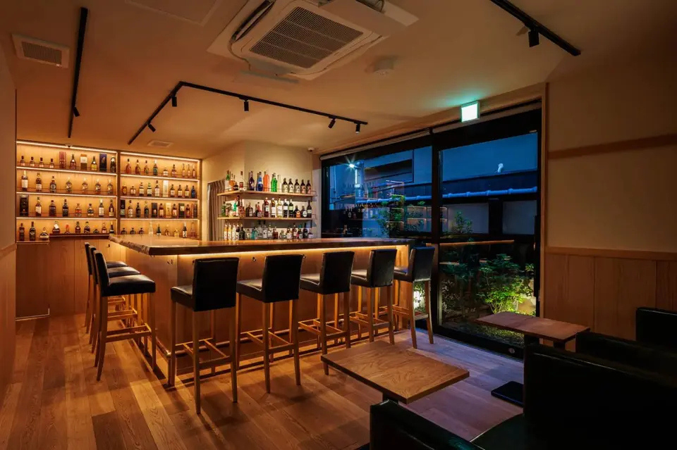 Mizunara, bar in Tokyo (photo 1)