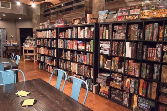 Pieces Board Game Bar & Café - Thumbnail 2