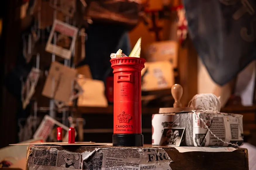 Cahoots Postal Office, bar in London (photo 1)