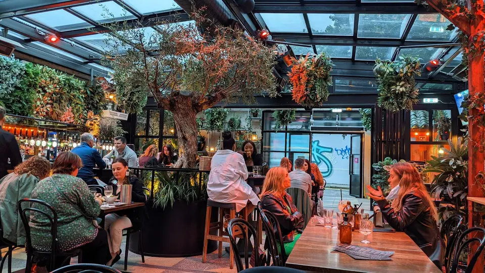 Opium, bar in Dublin (photo 1)