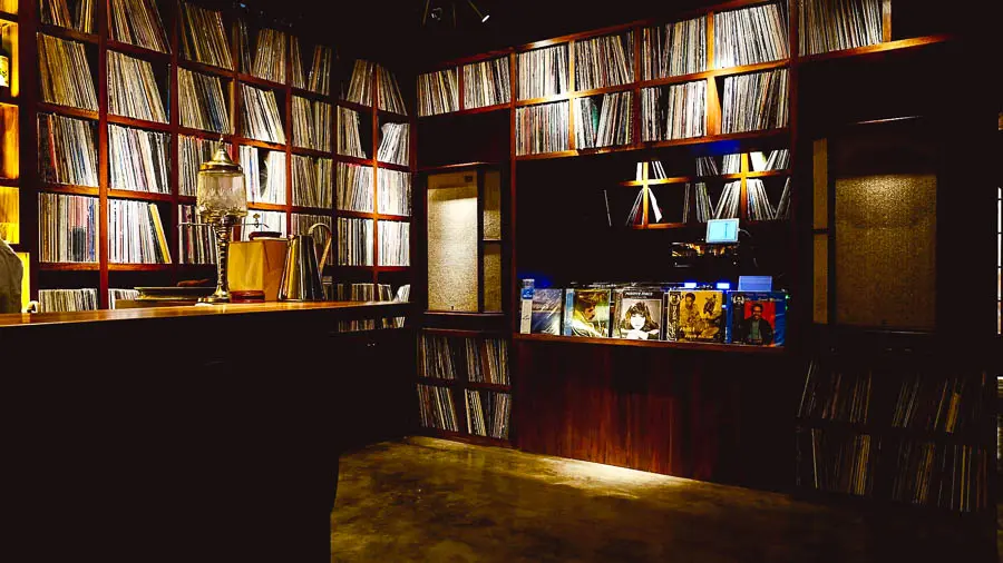 Root Down, bar in Shanghai (photo 1)