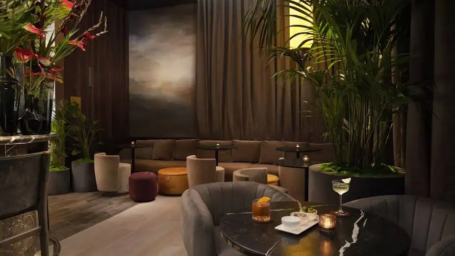 Ginger Lily Bar & Lounge, bar in London (photo 1)