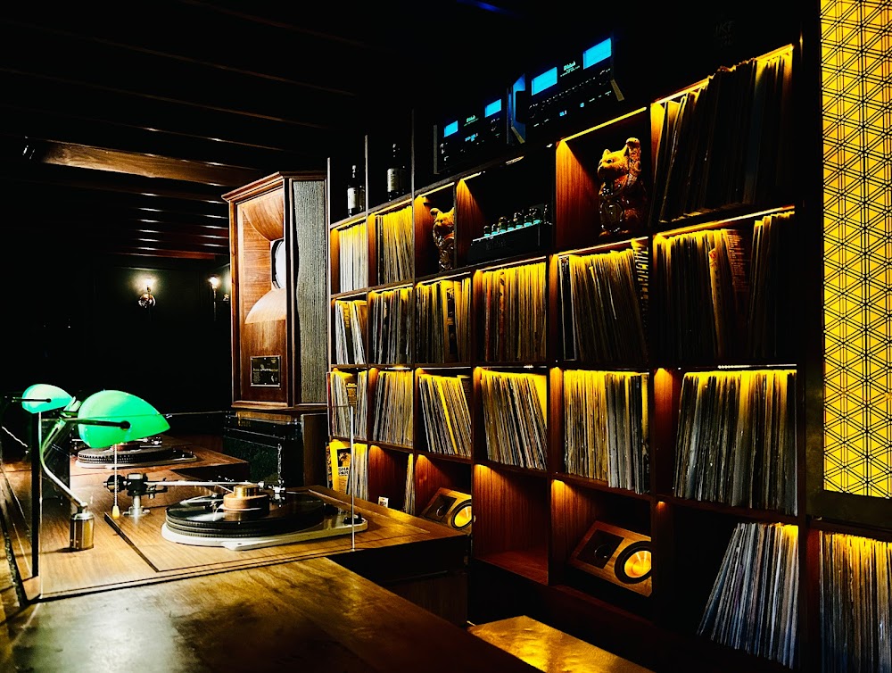 Tokyo Music Bar - Thumbnail 2
