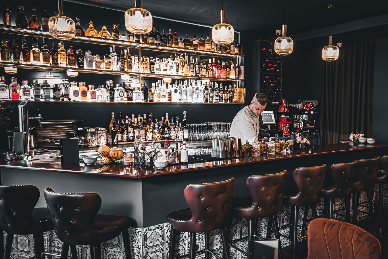 SIP Bucharest Cocktail Bar - Image 1