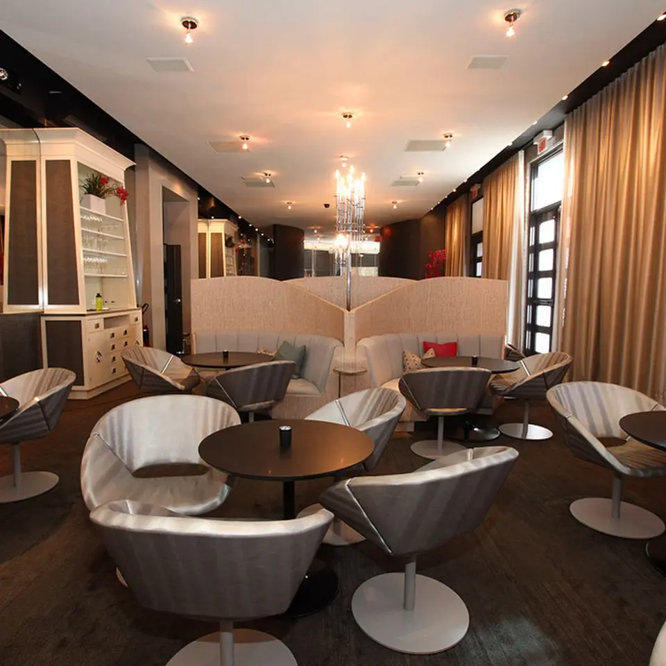 The Aviary, bar in Chicago (photo 1)