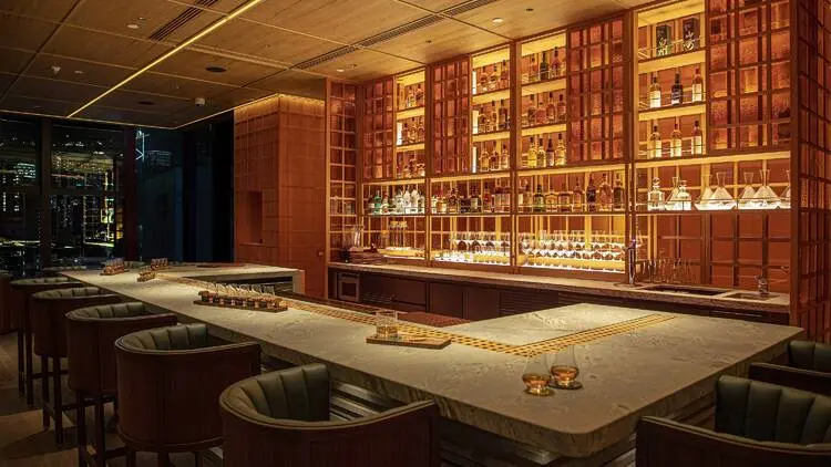 Uncle Ming’s, bar in Hong Kong (photo 1)