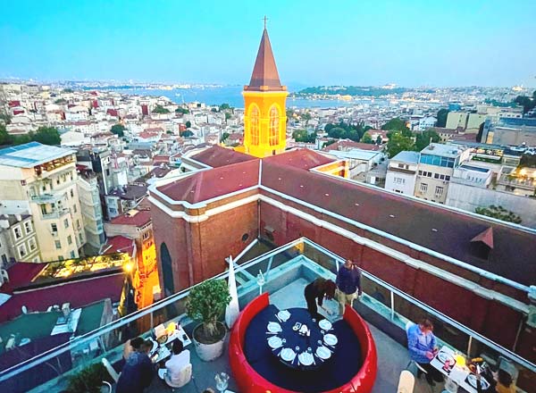 360 Istanbul - Image 1