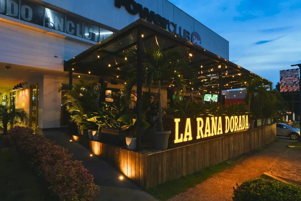 La Rana Dorada, bar in Panama City (photo 1)