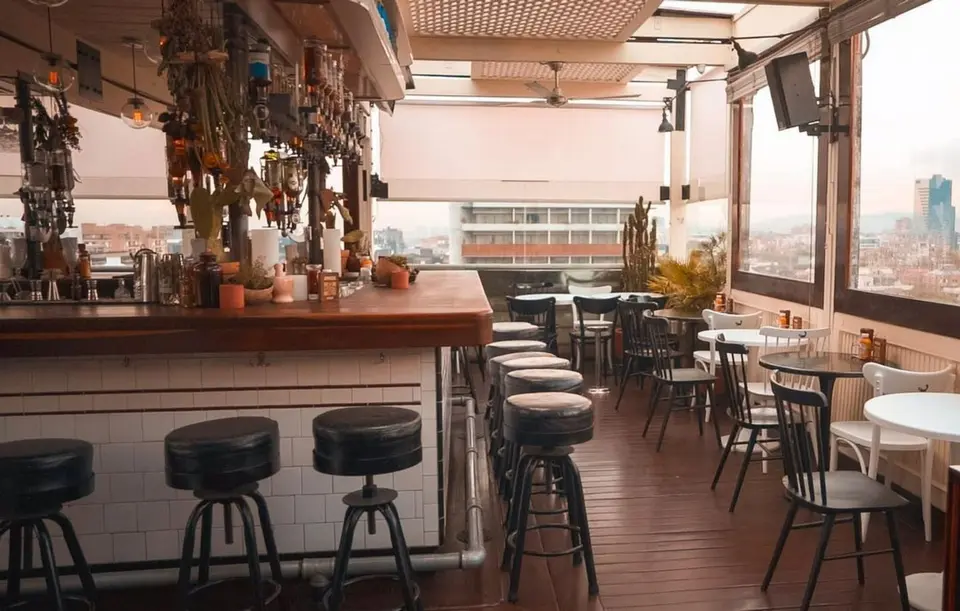 Apache Rooftop Bar, bar in Bogota (photo 1)