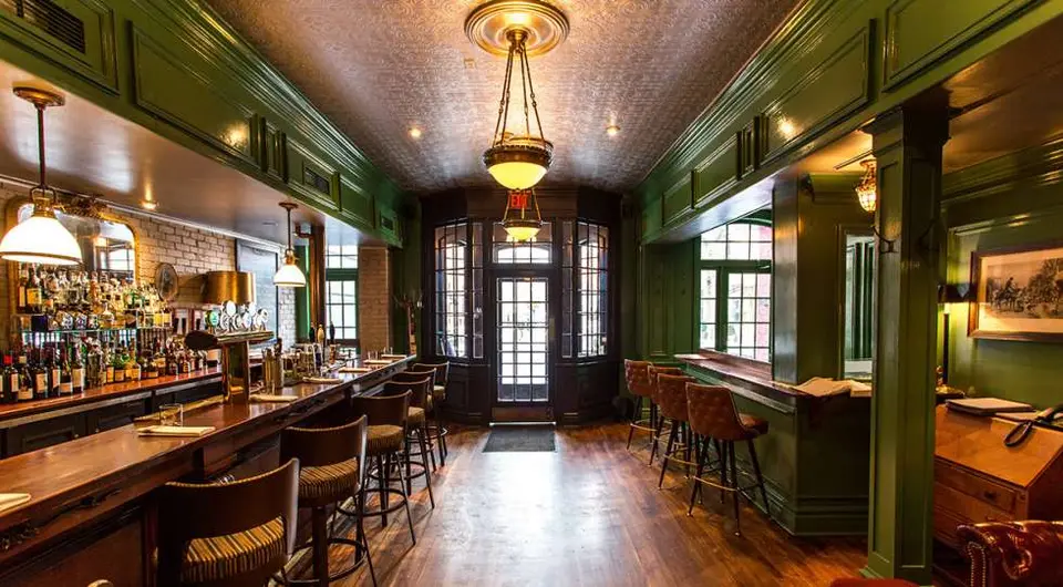 The Oxley, bar in Toronto (photo 1)