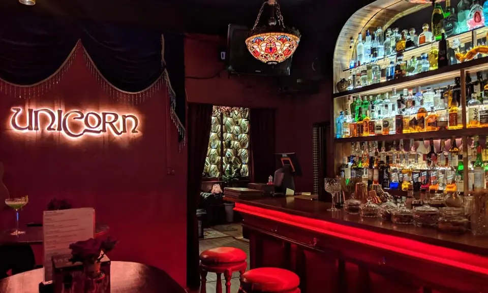 The Unicorn Pub, bar in Hanoi (photo 1)