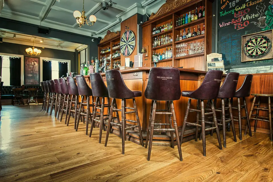 The English Pub, bar in Reykjavik (photo 1)