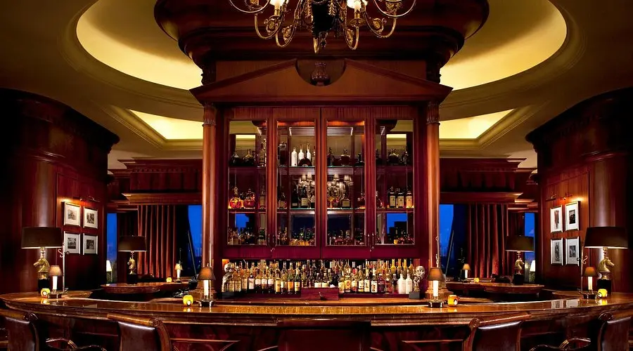 The Churchill Bar, bar in Guangzhou (photo 1)