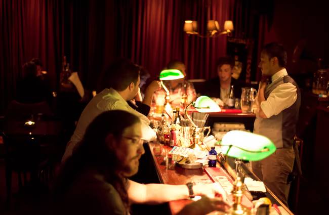 Hawthorn Lounge - Thumbnail 2