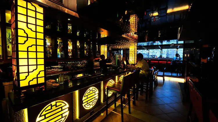 The Birdcage, bar in Hong Kong (photo 1)