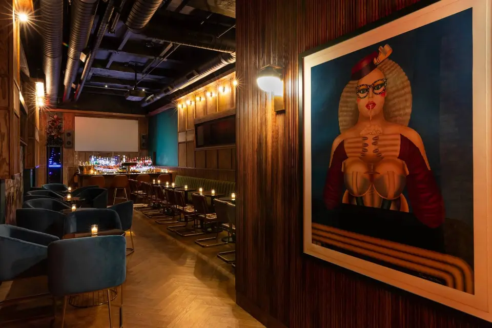 J.Bespoke, bar in New York City (photo 1)