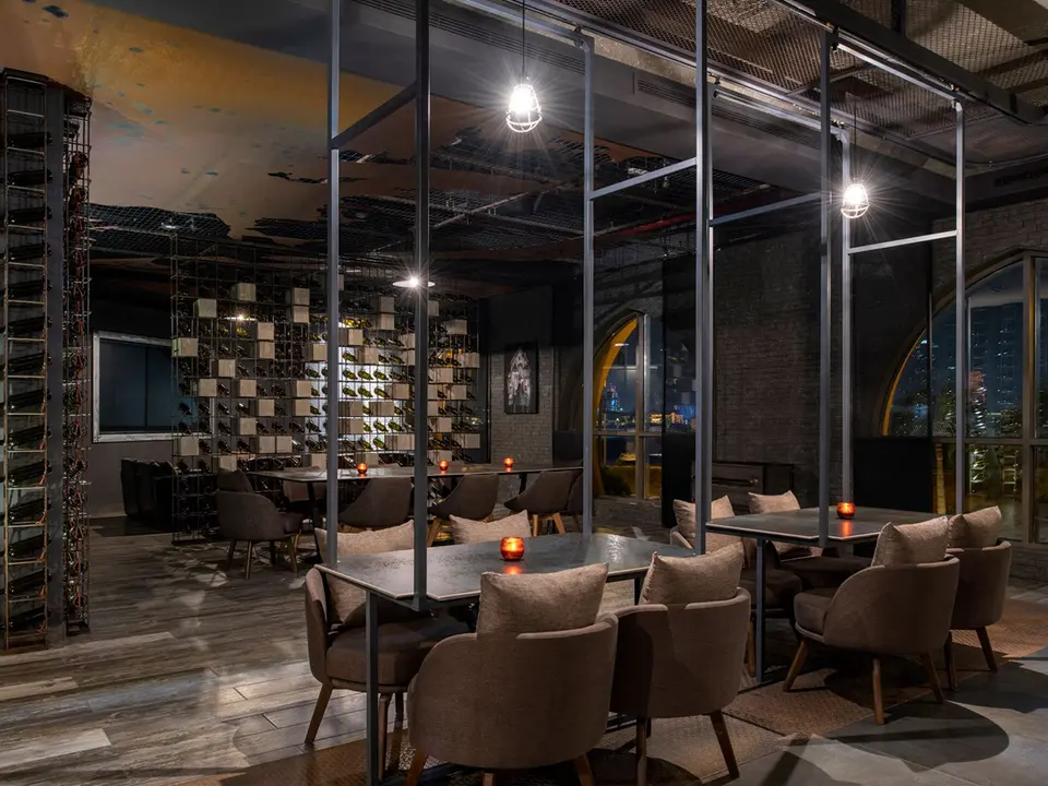 The Barn, bar in Doha (photo 1)