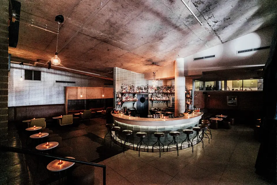 Garage, bar in Austin (photo 1)