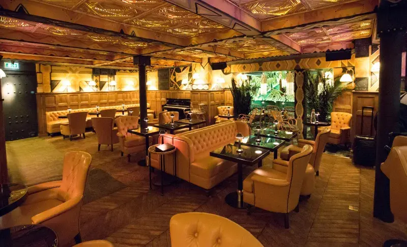 Kwãnt Mayfair, bar in London (photo 1)