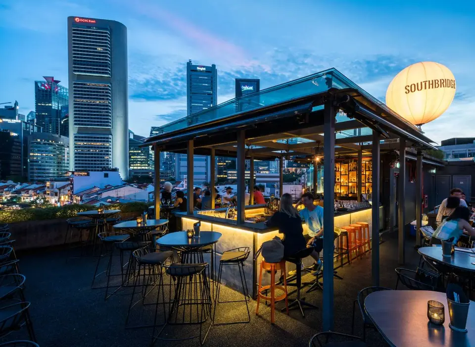 Southbridge, bar in Singapore (photo 1)