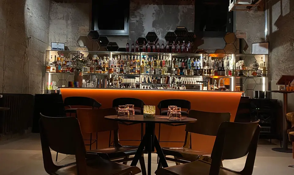 Goldfisch Bar, bar in Berlin (photo 1)