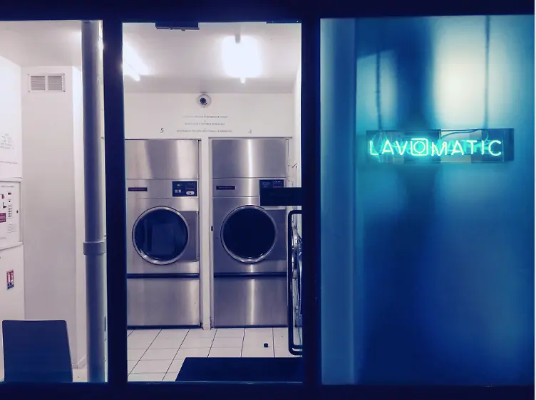 Lavomatic, bar in Paris (photo 1)