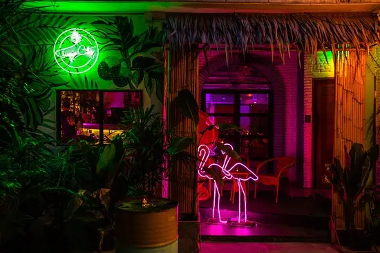 Tropic City, bar in Bangkok (photo 1)