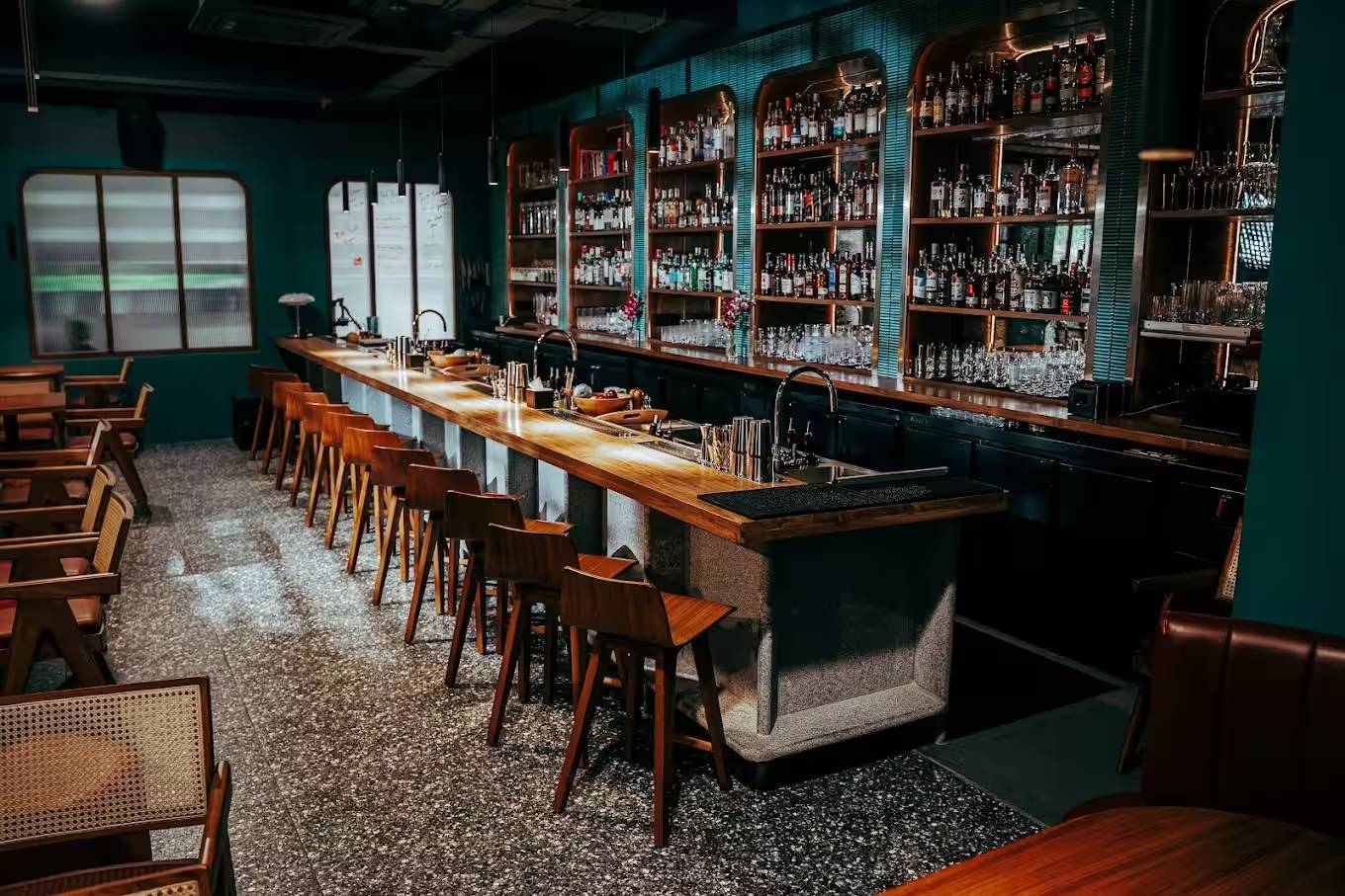 Bar Spirit Forward - Image 1