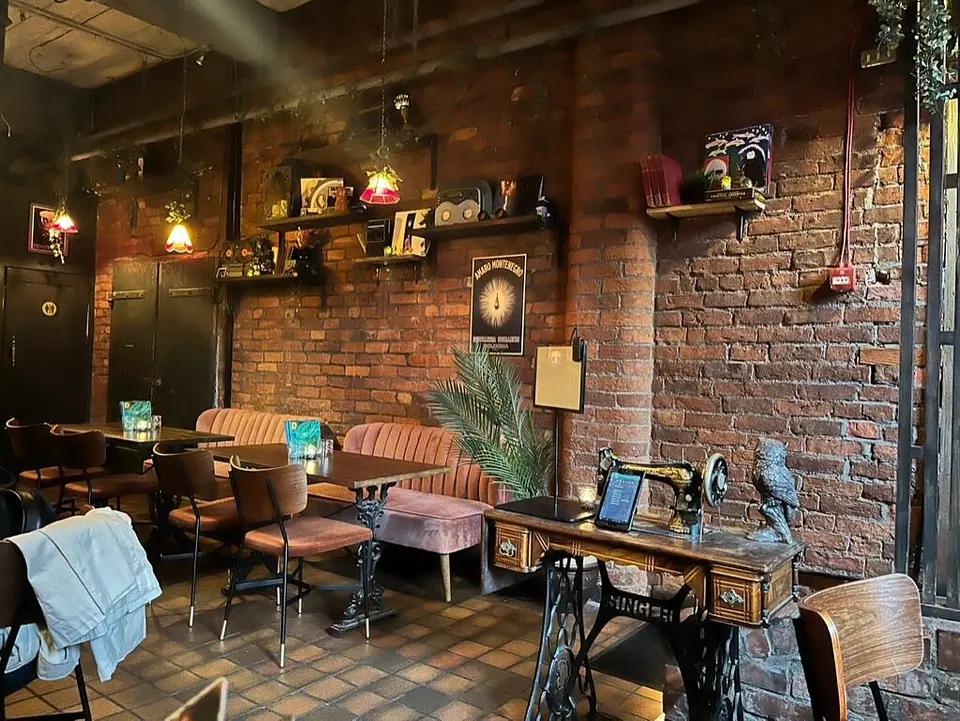 Speak in Code (SiC), bar in Manchester (photo 1)