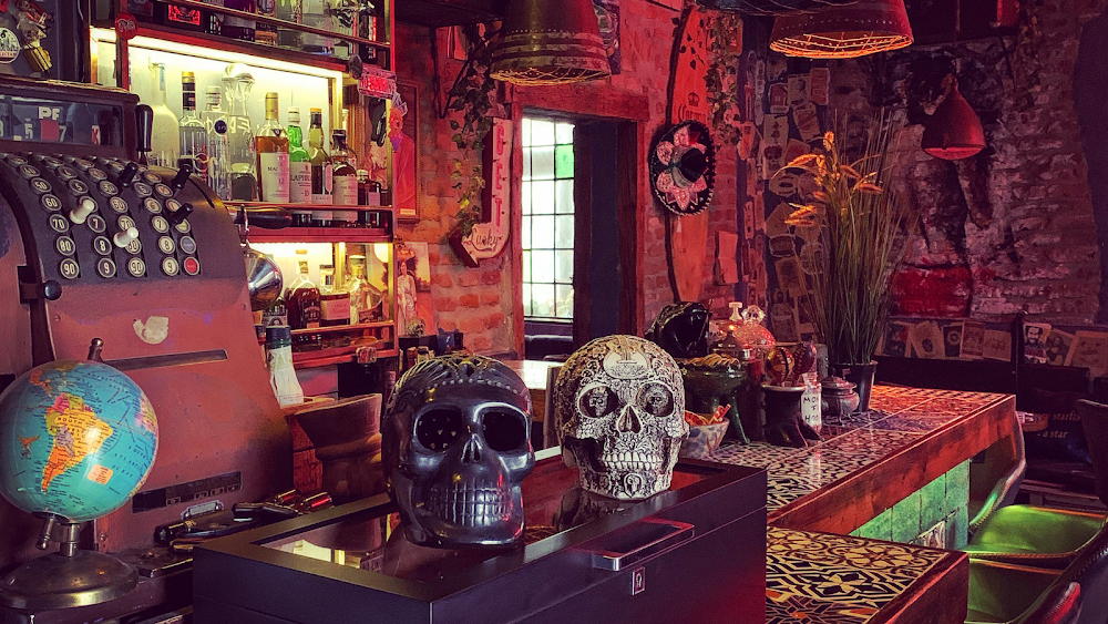 Hemingway - Thumbnail 2