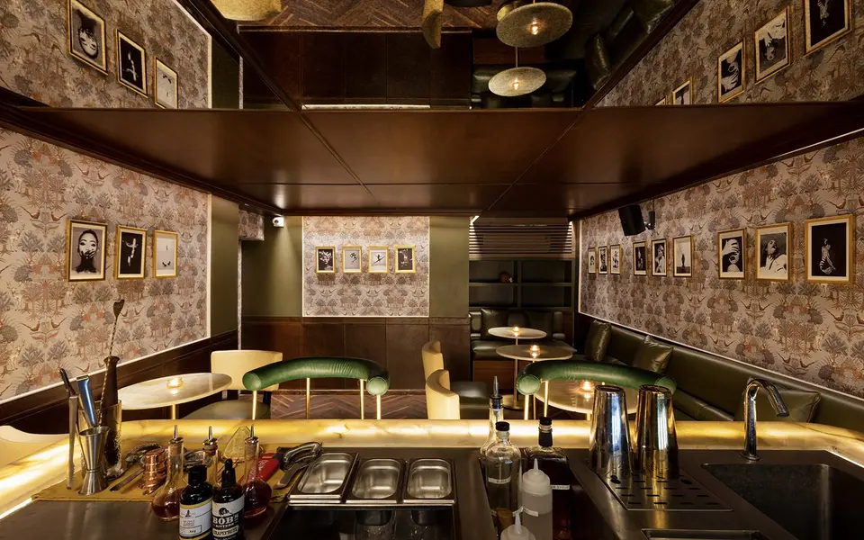 PCO, bar in Delhi (photo 1)