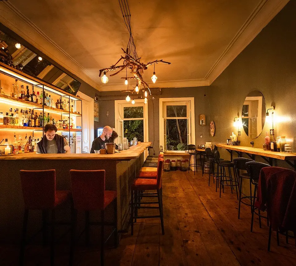 Crossroads Bar, bar in Tbilisi (photo 1)