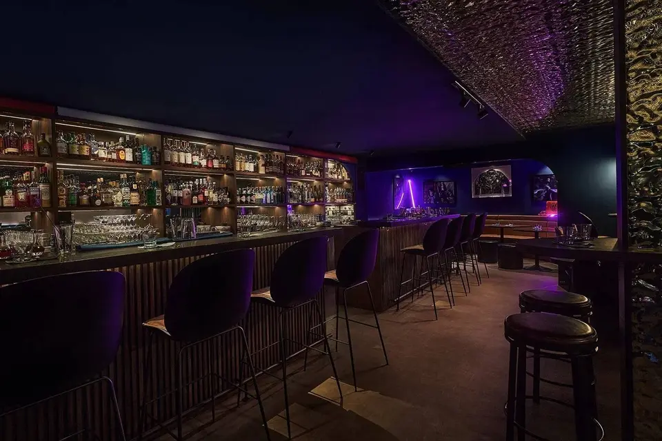 Stay Gold Flamingo, bar in Singapore (photo 1)