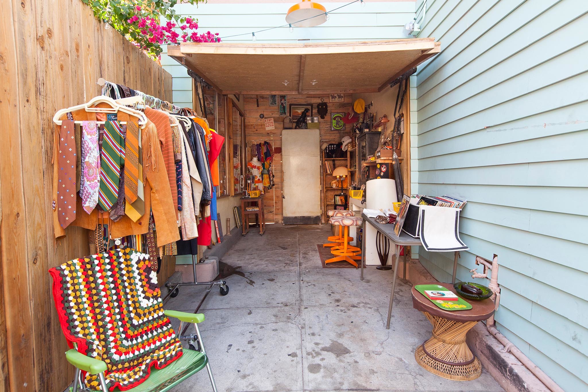 Good Times at Davey Wayne’s - Image 1