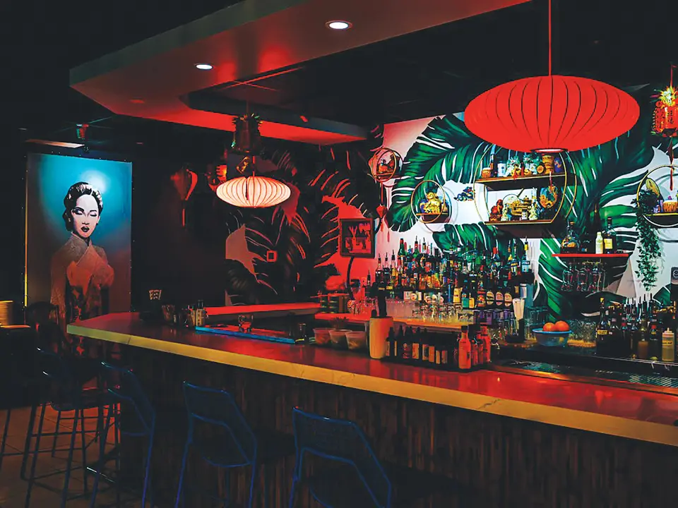Paper Lantern, bar in Calgary (photo 1)