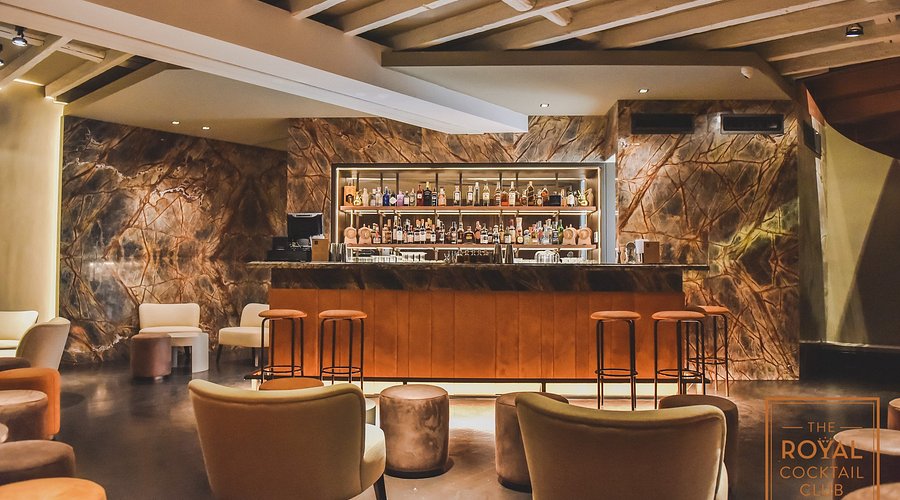 Royal Cocktail Club - Image 1