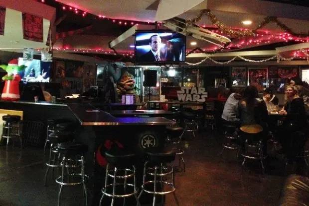 7 Stars Bar & Grill - Thumbnail 2