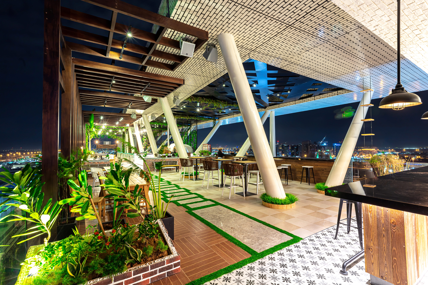 Brick Rooftop Kitchen & Bar - Thumbnail 2