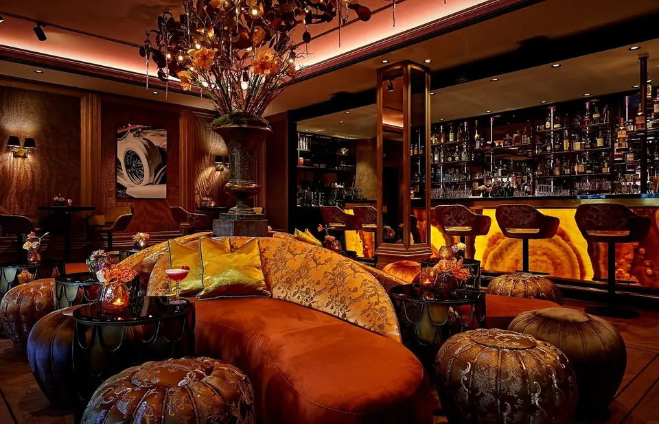 Bar TwentySeven, bar in Amsterdam (photo 1)